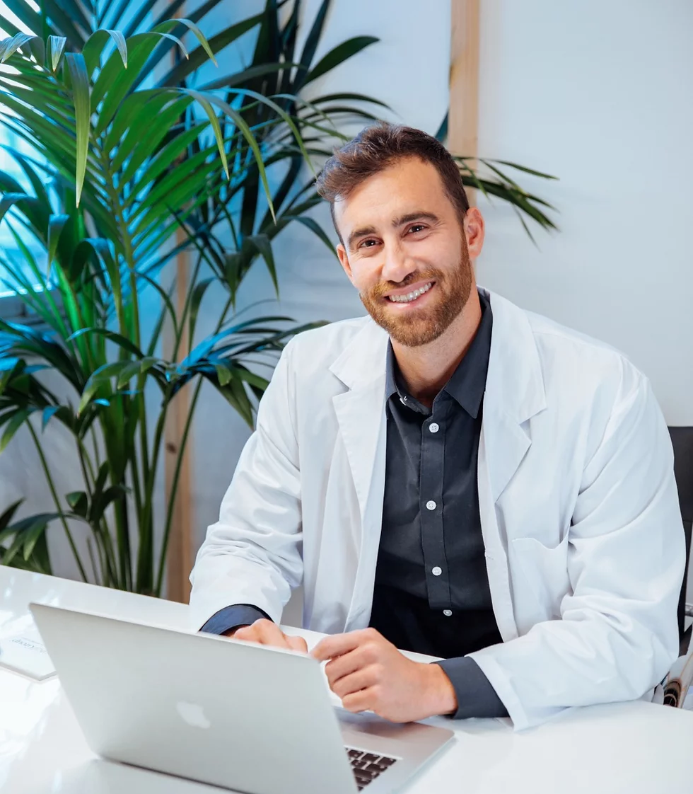 dr holguera medico estetico en mataro